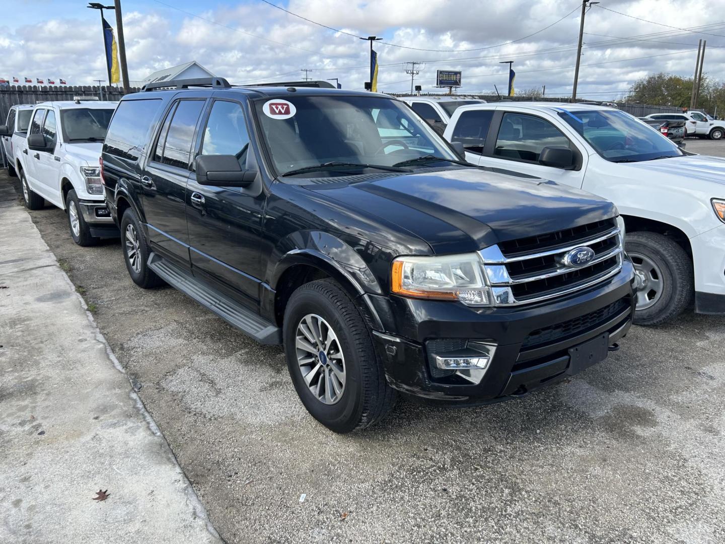 2015 Ford Expedition EL XLT 4WD (1FMJK1JT6FE) with an 3.5L V6 DOHC 24V FFV engine, 6-Speed Automatic transmission, located at 1687 Business 35 S, New Braunfels, TX, 78130, (830) 625-7159, 29.655487, -98.051491 - Photo#2