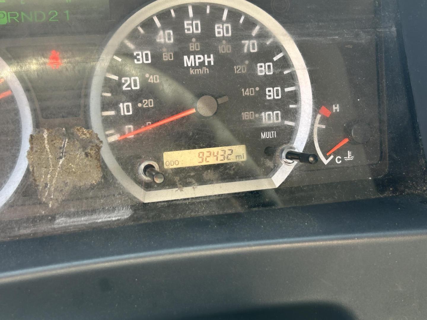 2020 Black Isuzu NQR - (JALE5W164L7) with an 5.2L L6 DIESEL engine, located at 1687 Business 35 S, New Braunfels, TX, 78130, (830) 625-7159, 29.655487, -98.051491 - Photo#10