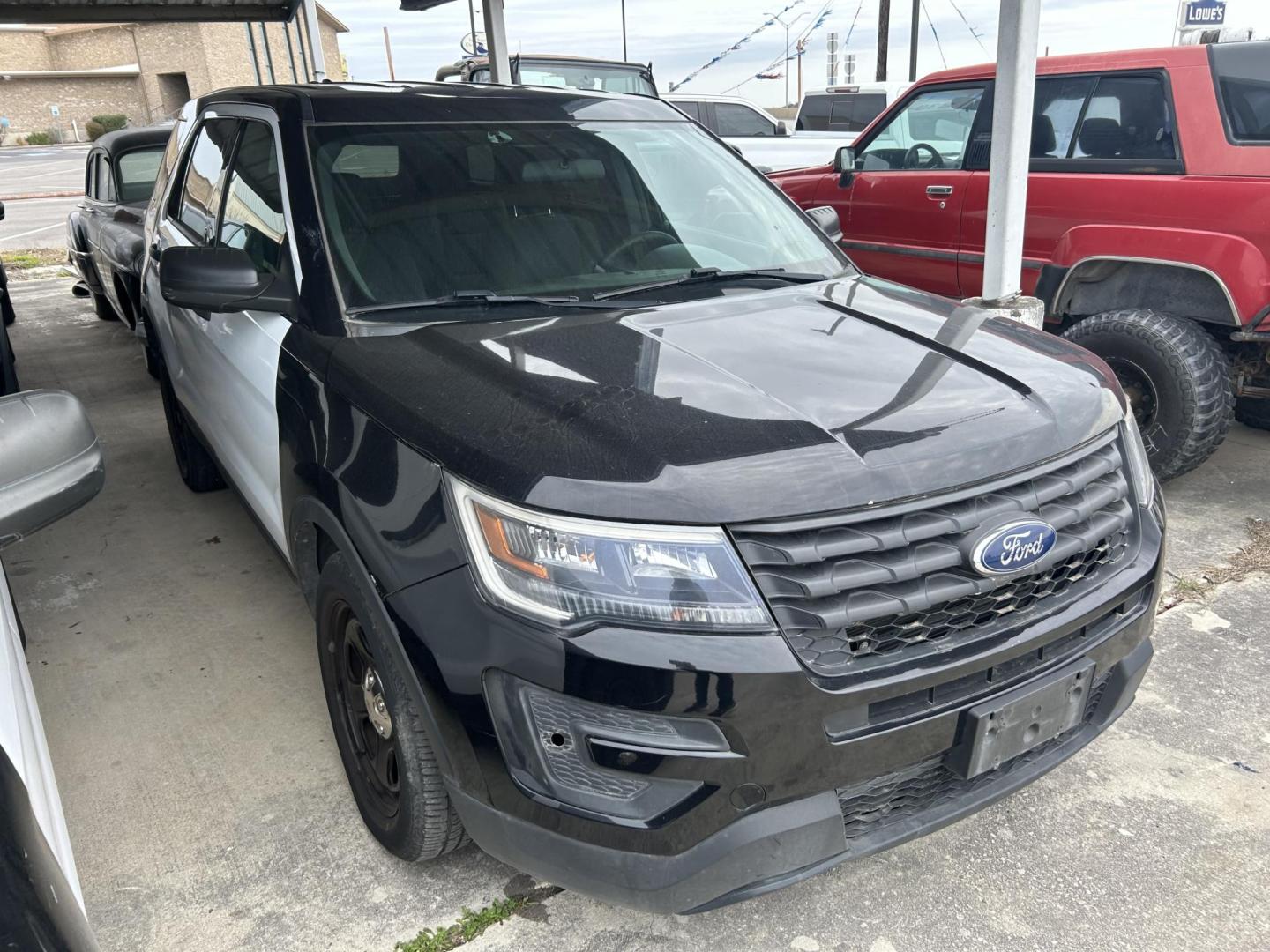 2019 Black Ford Explorer Police 4WD (1FM5K8AR7KG) with an 3.7L V6 DOHC 24V engine, 6A transmission, located at 1687 Business 35 S, New Braunfels, TX, 78130, (830) 625-7159, 29.655487, -98.051491 - Photo#3
