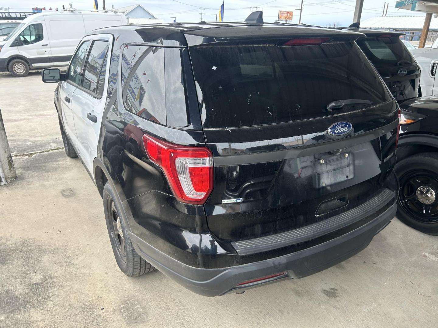 2019 Black Ford Explorer Police 4WD (1FM5K8AR7KG) with an 3.7L V6 DOHC 24V engine, 6A transmission, located at 1687 Business 35 S, New Braunfels, TX, 78130, (830) 625-7159, 29.655487, -98.051491 - Photo#1