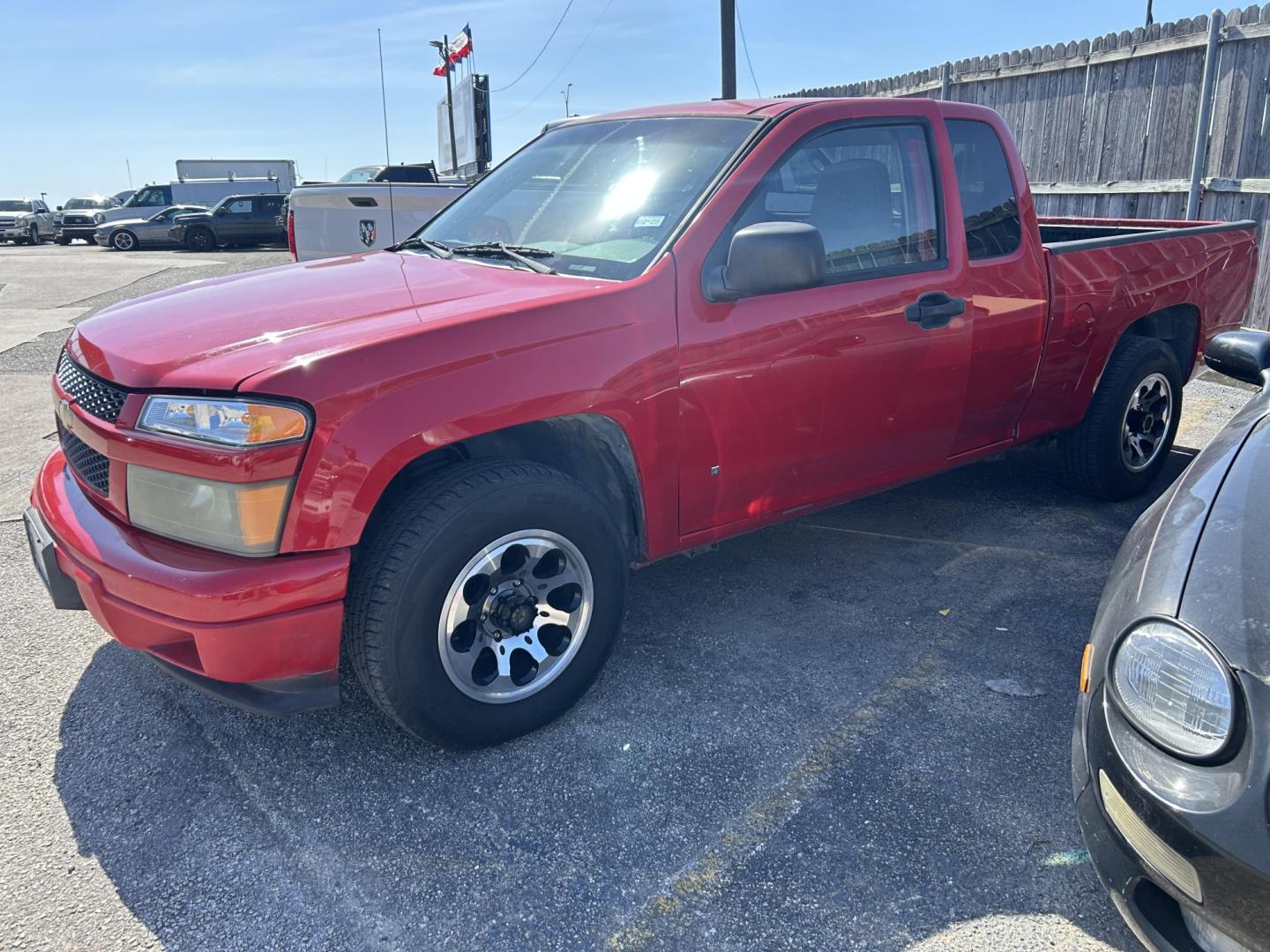 2008 Red Chevrolet Colorado Work Truck Ext. Cab 2WD (1GCCS199388) with an 2.9L L4 DOHC 16V engine, located at 1687 Business 35 S, New Braunfels, TX, 78130, (830) 625-7159, 29.655487, -98.051491 - Photo#1