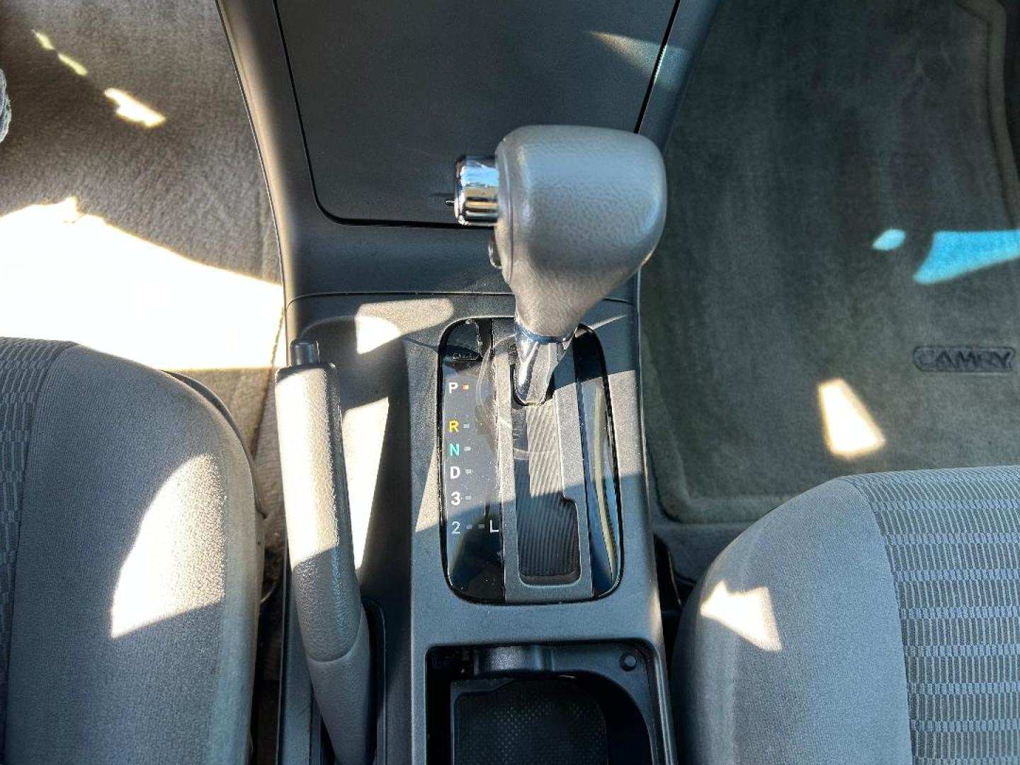 2005 Black /Gray Toyota Camry LE (4T1BE32K65U) with an 2.4L L4 DOHC 16V engine, located at 1687 Business 35 S, New Braunfels, TX, 78130, (830) 625-7159, 29.655487, -98.051491 - Photo#11