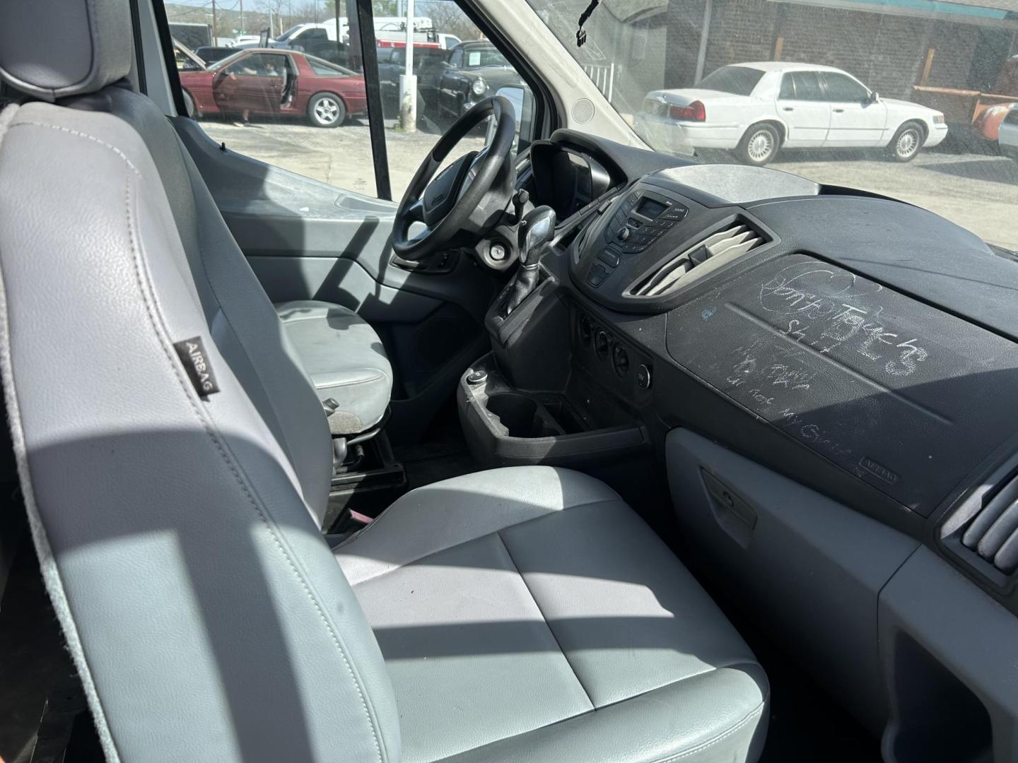 2018 White Ford Transit 150 Van Med. Roof w/Sliding Pass. 148-in. WB (1FTYE2CM4JK) with an 3.7L V6 DOHC 24V engine, 6A transmission, located at 1687 Business 35 S, New Braunfels, TX, 78130, (830) 625-7159, 29.655487, -98.051491 - Photo#4