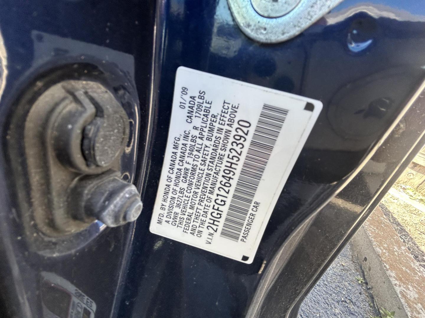 2009 Blue Honda Civic LX Coupe 5-Speed AT (2HGFG12649H) with an 1.8L L4 SOHC 16V engine, 5-Speed Automatic transmission, located at 1687 Business 35 S, New Braunfels, TX, 78130, (830) 625-7159, 29.655487, -98.051491 - Photo#10