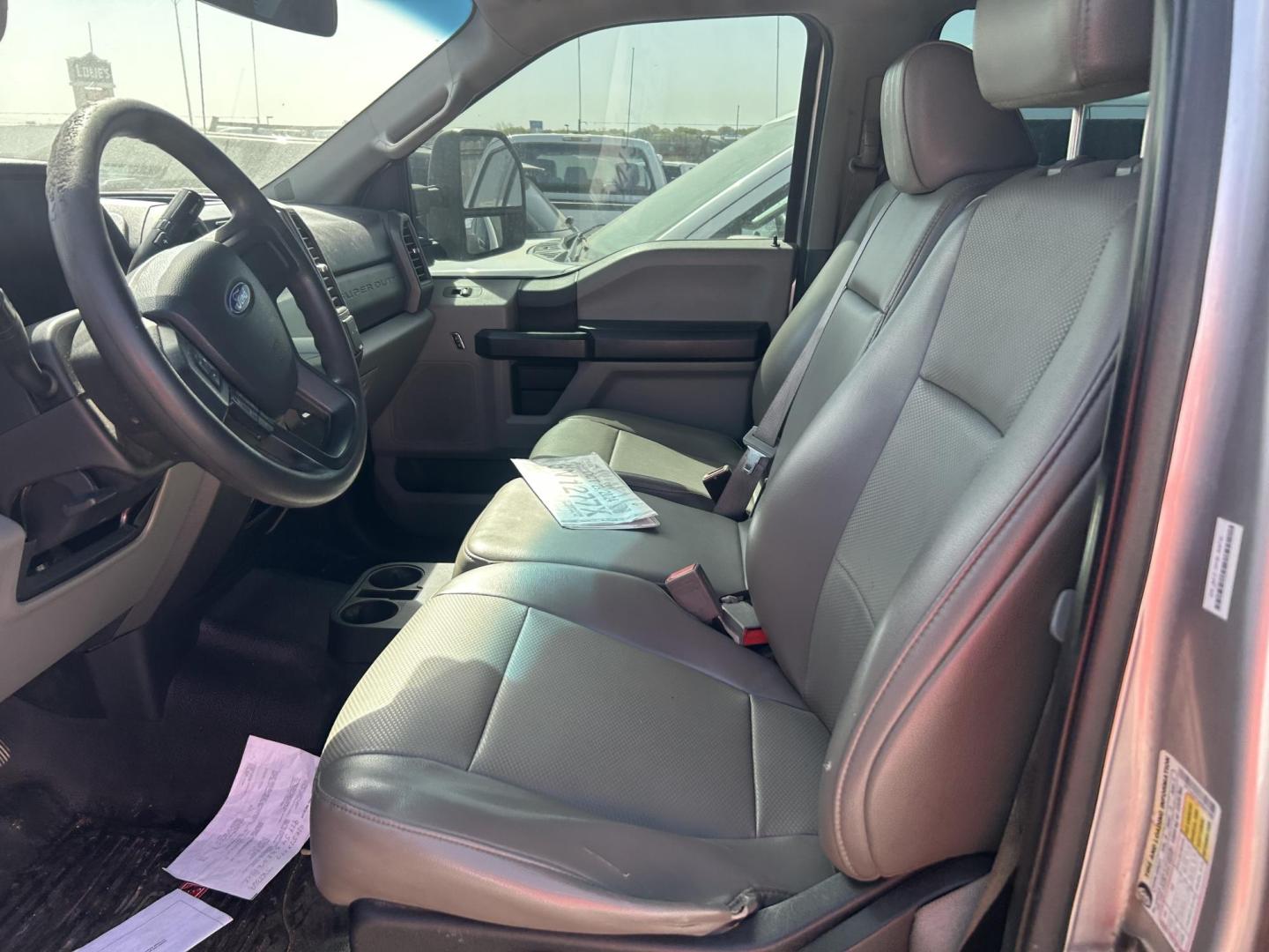 2019 Silver /Gray Ford F-250 SD XLT Crew Cab Long Bed 4WD (1FT7W2BT9KE) with an 6.7L V8 OHV 16V DIESEL engine, 6A transmission, located at 1687 Business 35 S, New Braunfels, TX, 78130, (830) 625-7159, 29.655487, -98.051491 - Photo#3