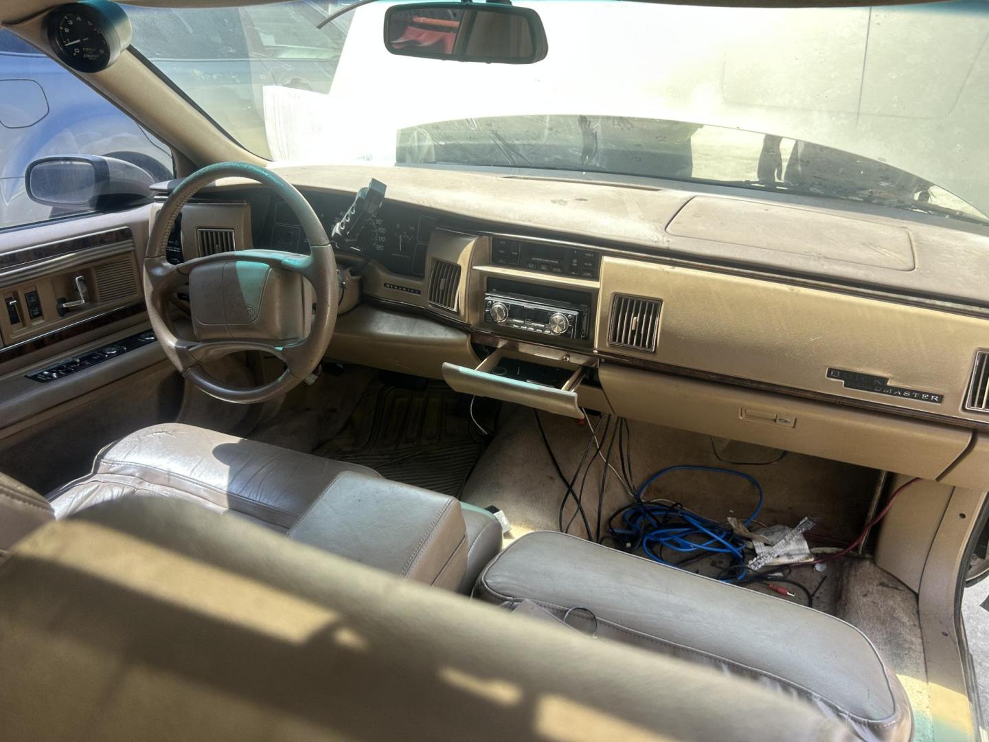 1994 Tan Buick Roadmaster Wagon Estate (1G4BR82P9RR) with an 5.7L V8 OHV 16V engine, 4-Speed Automatic Overdrive transmission, located at 1687 Business 35 S, New Braunfels, TX, 78130, (830) 625-7159, 29.655487, -98.051491 - Photo#5