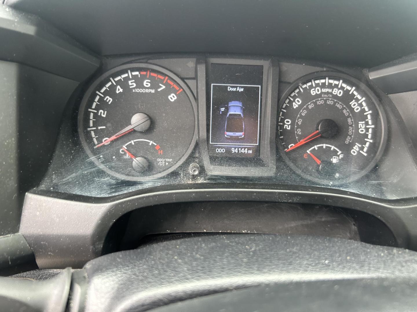 2021 White Toyota Tacoma SR5 Access Cab I4 6AT 2WD (3TYRX5GN1MT) with an 2.7L L4 DOHC 16V engine, 6A transmission, located at 1687 Business 35 S, New Braunfels, TX, 78130, (830) 625-7159, 29.655487, -98.051491 - Photo#10