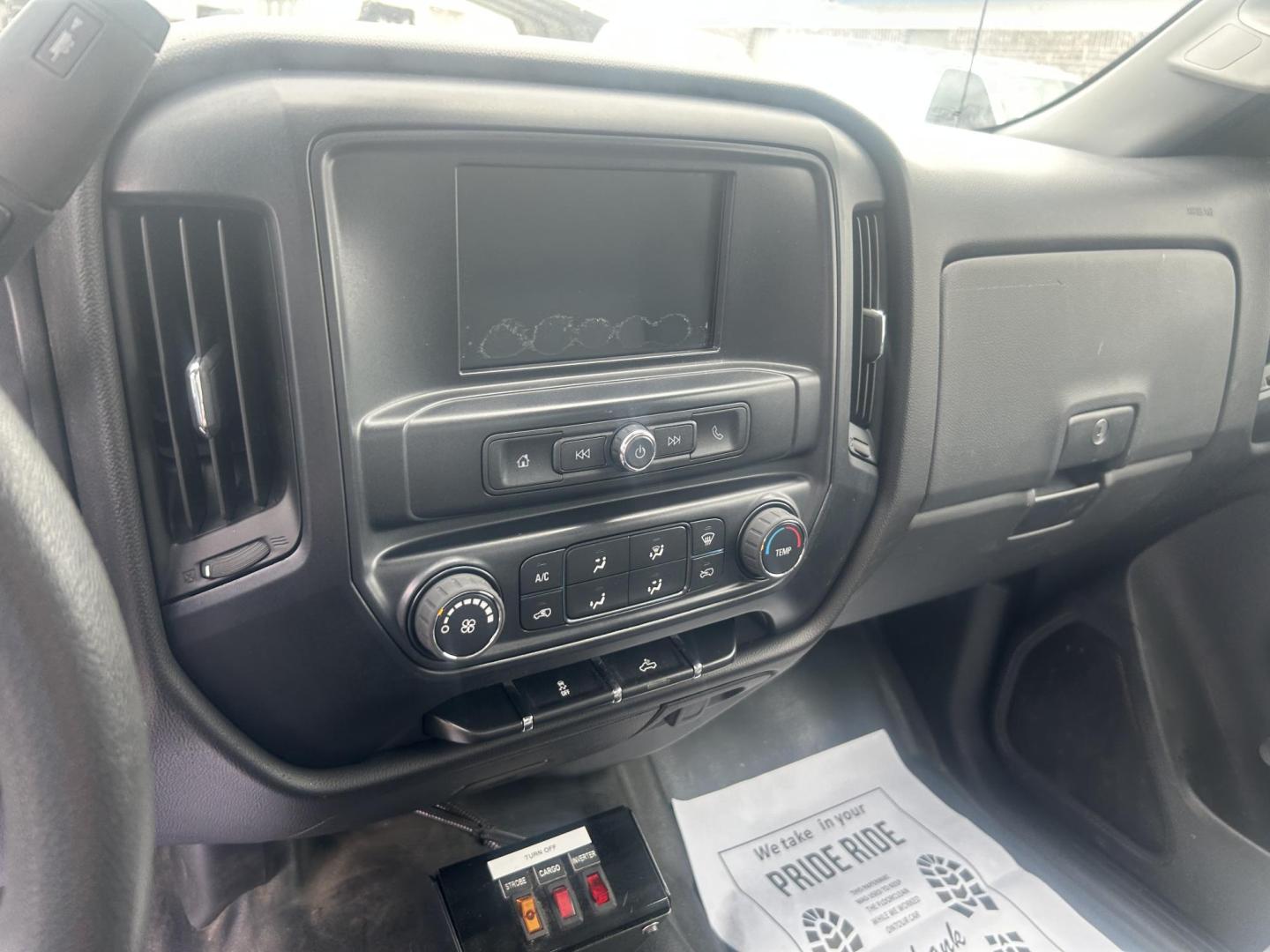 2016 Chevrolet Silverado 3500HD Work Truck Long Box 2WD (1GB3CYCG0GZ) with an 6.0L V8 OHV 16V FFV engine, 6A transmission, located at 1687 Business 35 S, New Braunfels, TX, 78130, (830) 625-7159, 29.655487, -98.051491 - Photo#10