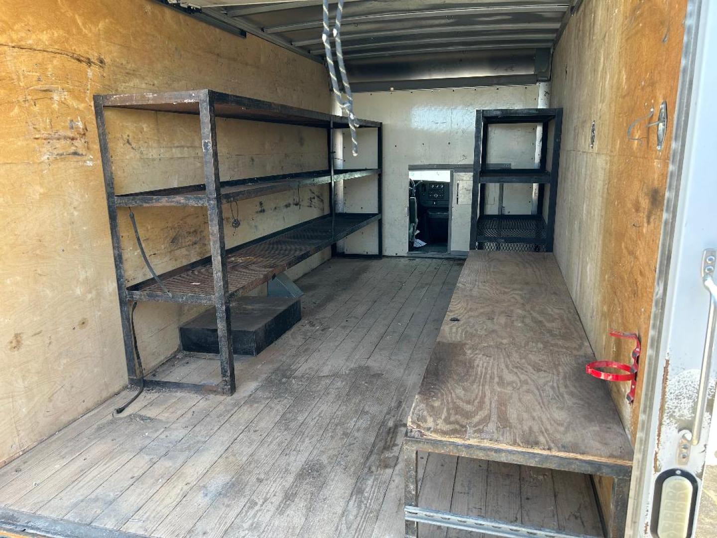 2016 White Chevrolet Express G3500 177" (1GB3GTCG8G1) with an 6.0L V8 OHV 16V FFV engine, 6A transmission, located at 1687 Business 35 S, New Braunfels, TX, 78130, (830) 625-7159, 29.655487, -98.051491 - Photo#4