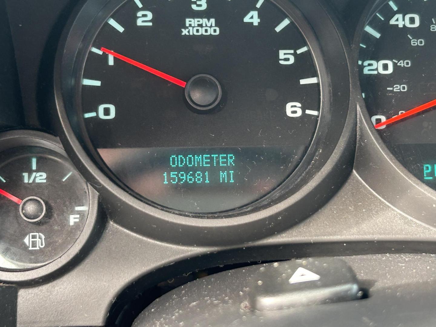 2012 Silver GMC Sierra 1500 Work Truck 2WD (1GTN1TEX2CZ) with an 4.3L V6 OHV 12V engine, 6-Speed Automatic transmission, located at 1687 Business 35 S, New Braunfels, TX, 78130, (830) 625-7159, 29.655487, -98.051491 - Photo#8