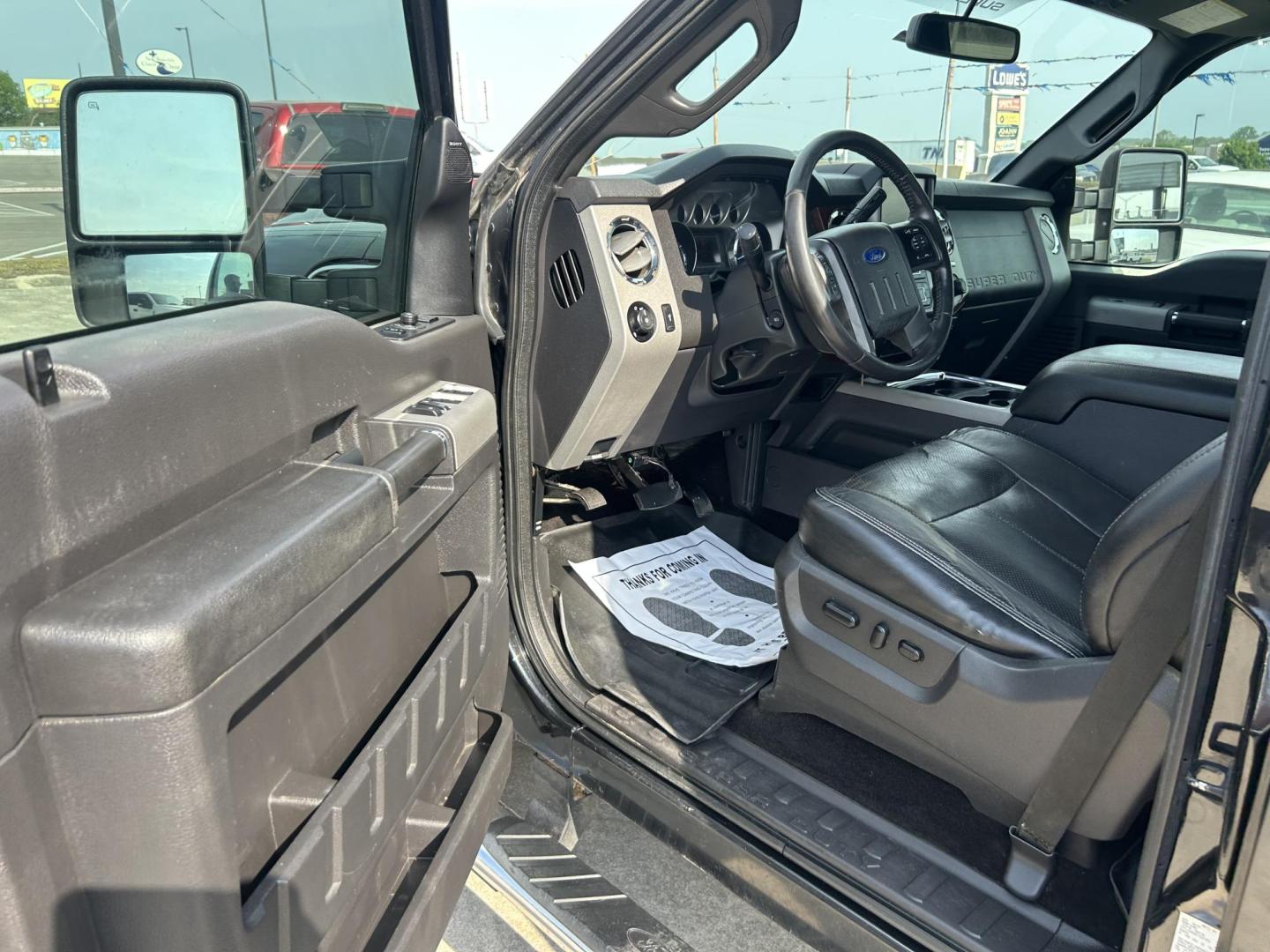 2015 Black Ford F-250 SD King Ranch Crew Cab 4WD (1FT7W2BT4FE) with an 6.7L V8 OHV 16V DIESEL engine, 6-Speed Automatic transmission, located at 1687 Business 35 S, New Braunfels, TX, 78130, (830) 625-7159, 29.655487, -98.051491 - Photo#5