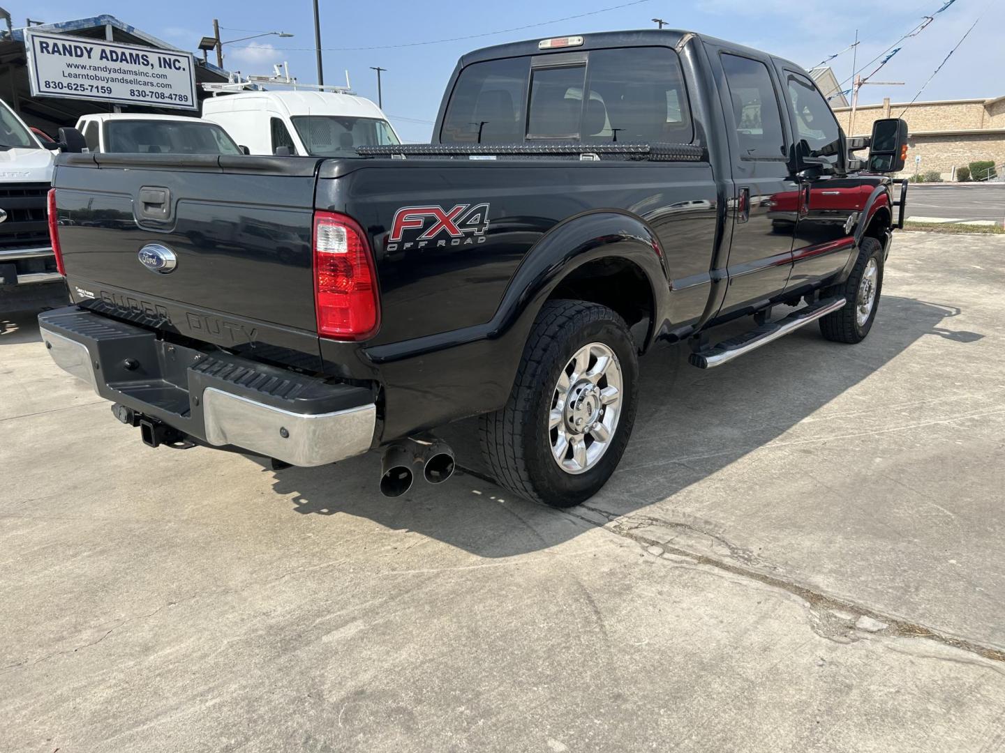 2015 Black Ford F-250 SD King Ranch Crew Cab 4WD (1FT7W2BT4FE) with an 6.7L V8 OHV 16V DIESEL engine, 6-Speed Automatic transmission, located at 1687 Business 35 S, New Braunfels, TX, 78130, (830) 625-7159, 29.655487, -98.051491 - Photo#3