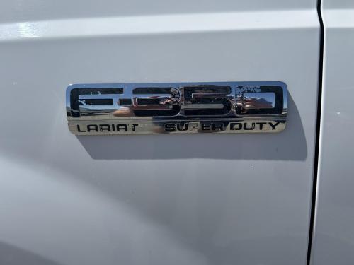 2006 Ford F-350 SD Lariat Crew Cab 2WD DRW