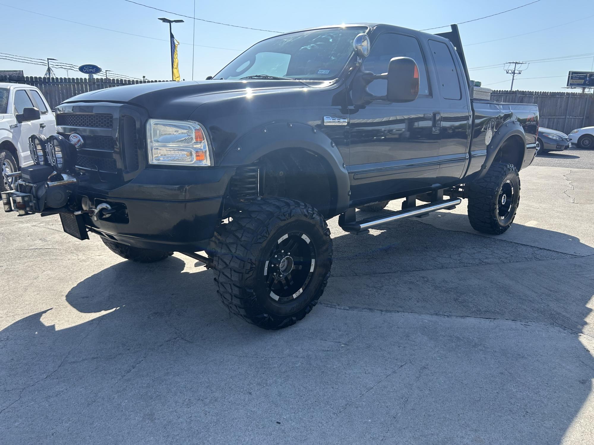 photo of 2005 Ford F-250 SD SuperCab 4WD