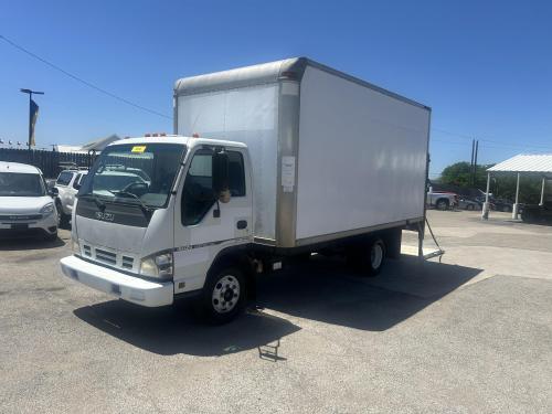 2007 Isuzu NPR -
