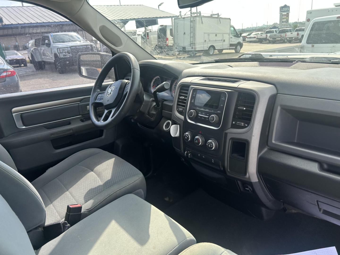 2018 White RAM 2500 Tradesman Regular Cab 2WD (3C6MR4AJ2JG) with an 6.4L V8 engine, 6A transmission, located at 1687 Business 35 S, New Braunfels, TX, 78130, (830) 625-7159, 29.655487, -98.051491 - Photo#4