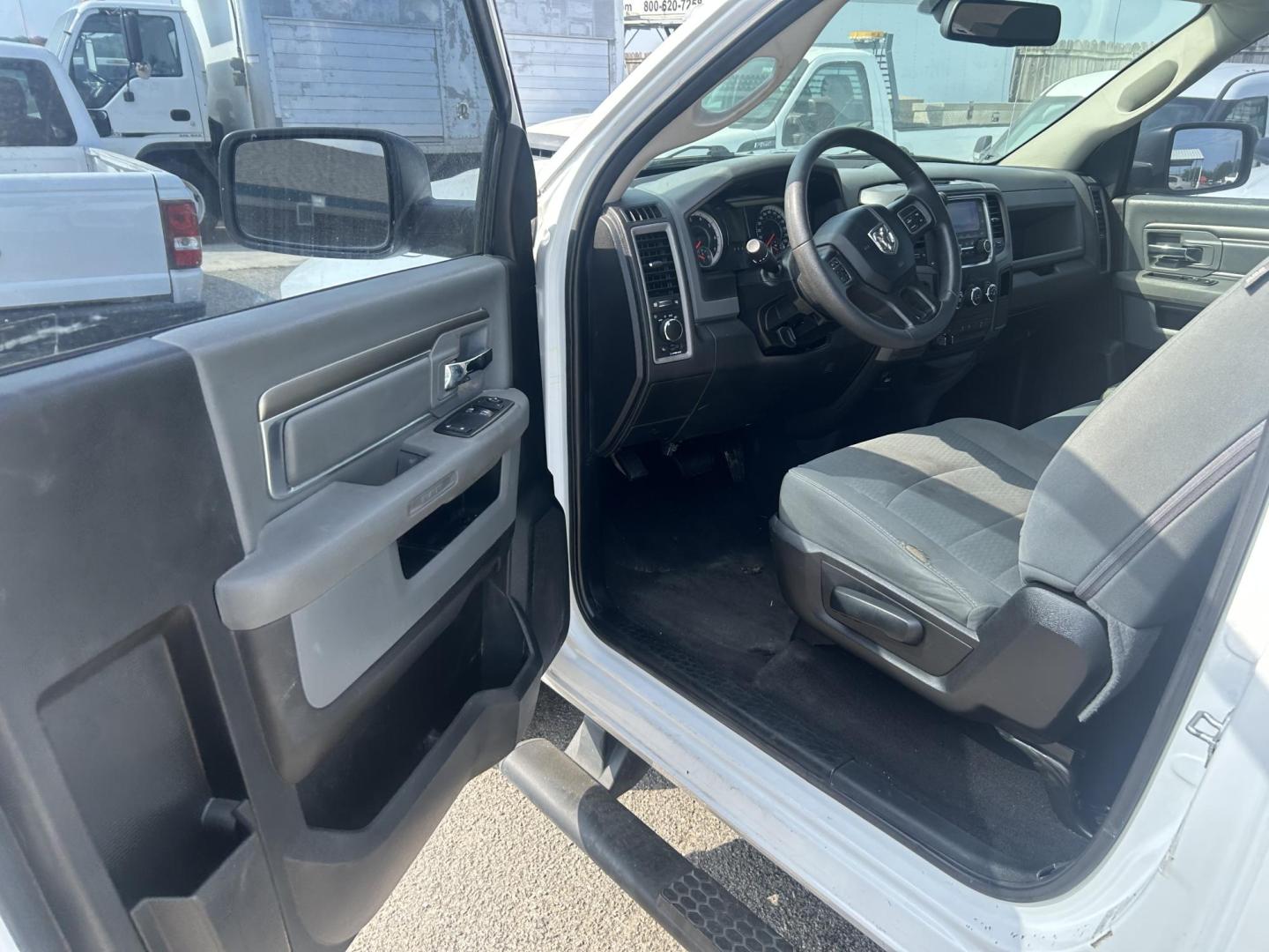 2018 White RAM 2500 Tradesman Regular Cab 2WD (3C6MR4AJ2JG) with an 6.4L V8 engine, 6A transmission, located at 1687 Business 35 S, New Braunfels, TX, 78130, (830) 625-7159, 29.655487, -98.051491 - Photo#8