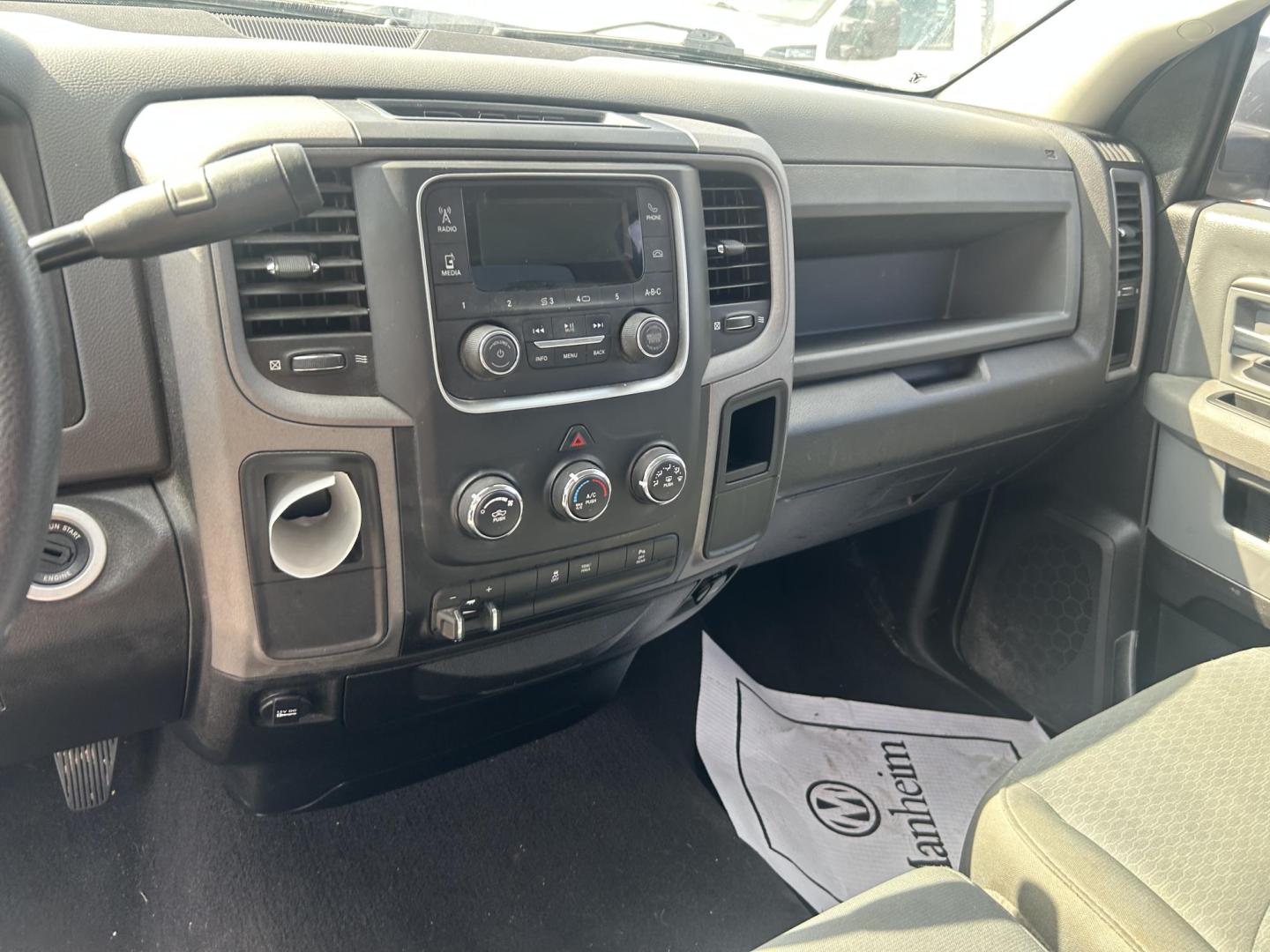 2018 White RAM 2500 Tradesman Regular Cab 2WD (3C6MR4AJ2JG) with an 6.4L V8 engine, 6A transmission, located at 1687 Business 35 S, New Braunfels, TX, 78130, (830) 625-7159, 29.655487, -98.051491 - Photo#10