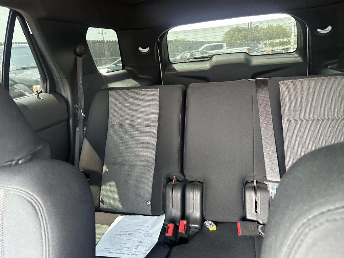 2014 White Ford Explorer Police 4WD (1FM5K8AR5EG) with an 3.7L V6 DOHC 24V engine, 6-Speed Automatic transmission, located at 1687 Business 35 S, New Braunfels, TX, 78130, (830) 625-7159, 29.655487, -98.051491 - Photo#15