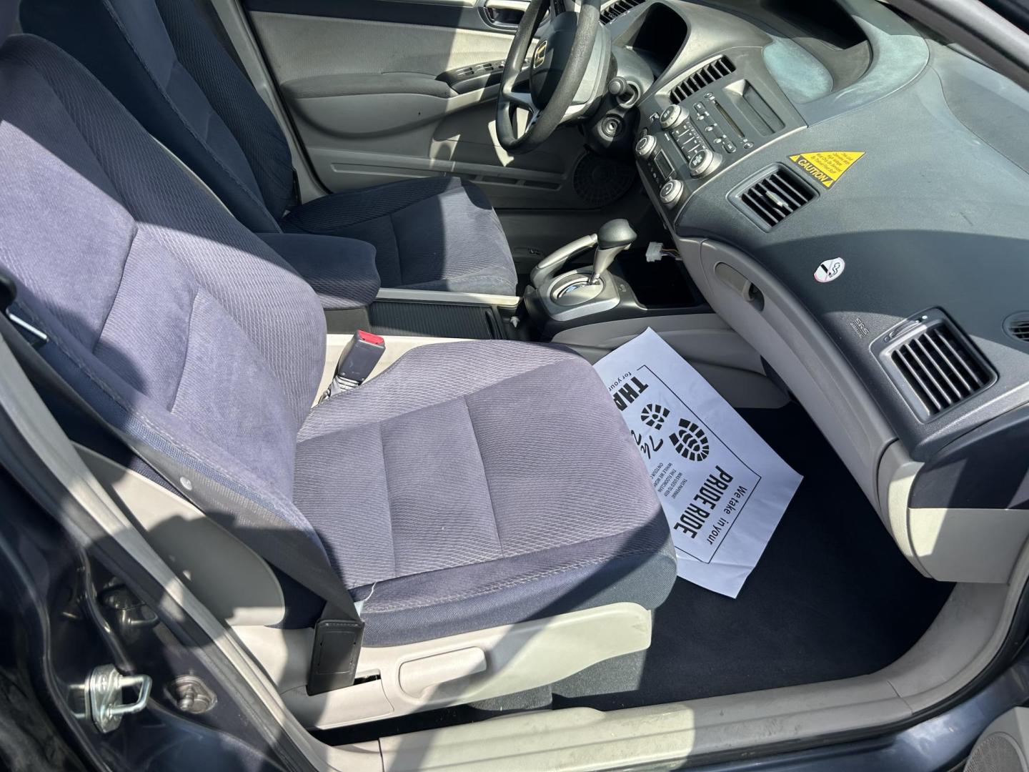2009 Blue Honda Civic Hybrid CVT AT-PZEV (JHMFA36209S) with an 1.3L L4 SOHC 8V HYBRID engine, CVT transmission, located at 1687 Business 35 S, New Braunfels, TX, 78130, (830) 625-7159, 29.655487, -98.051491 - Photo#3