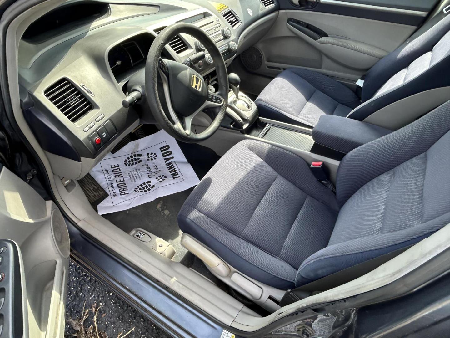 2009 Blue Honda Civic Hybrid CVT AT-PZEV (JHMFA36209S) with an 1.3L L4 SOHC 8V HYBRID engine, CVT transmission, located at 1687 Business 35 S, New Braunfels, TX, 78130, (830) 625-7159, 29.655487, -98.051491 - Photo#8
