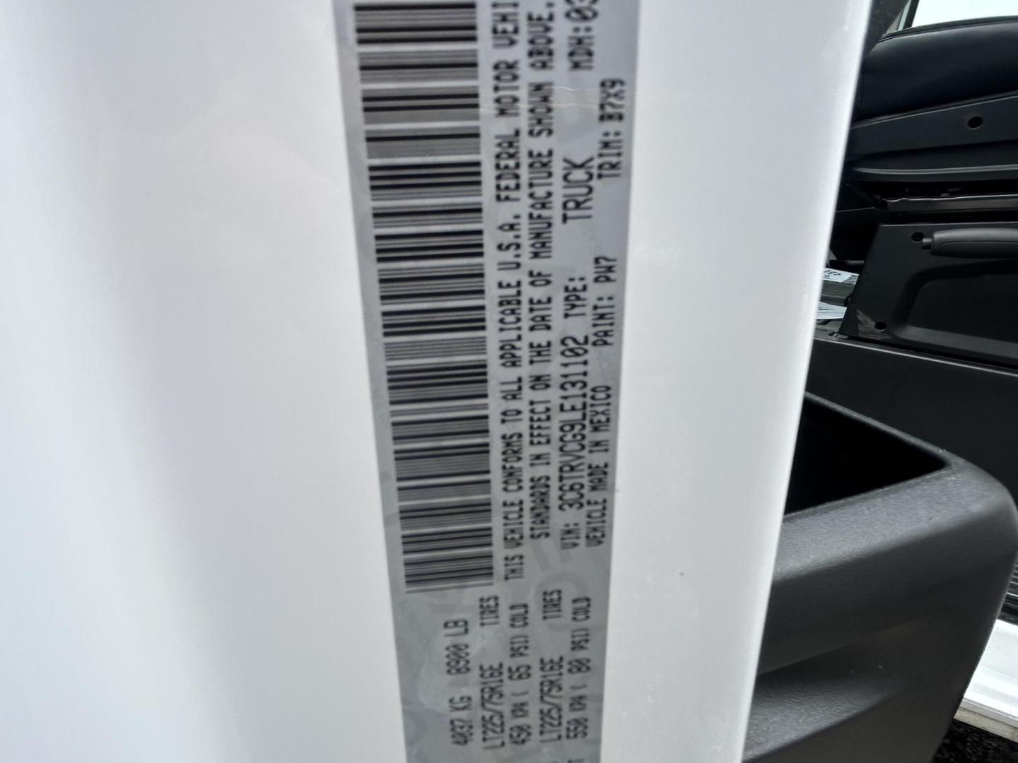 2020 White RAM Promaster 2500 High Roof Tradesman 136-in. WB (3C6TRVCG9LE) with an 3.6L V6 engine, 6A transmission, located at 1687 Business 35 S, New Braunfels, TX, 78130, (830) 625-7159, 29.655487, -98.051491 - Photo#11