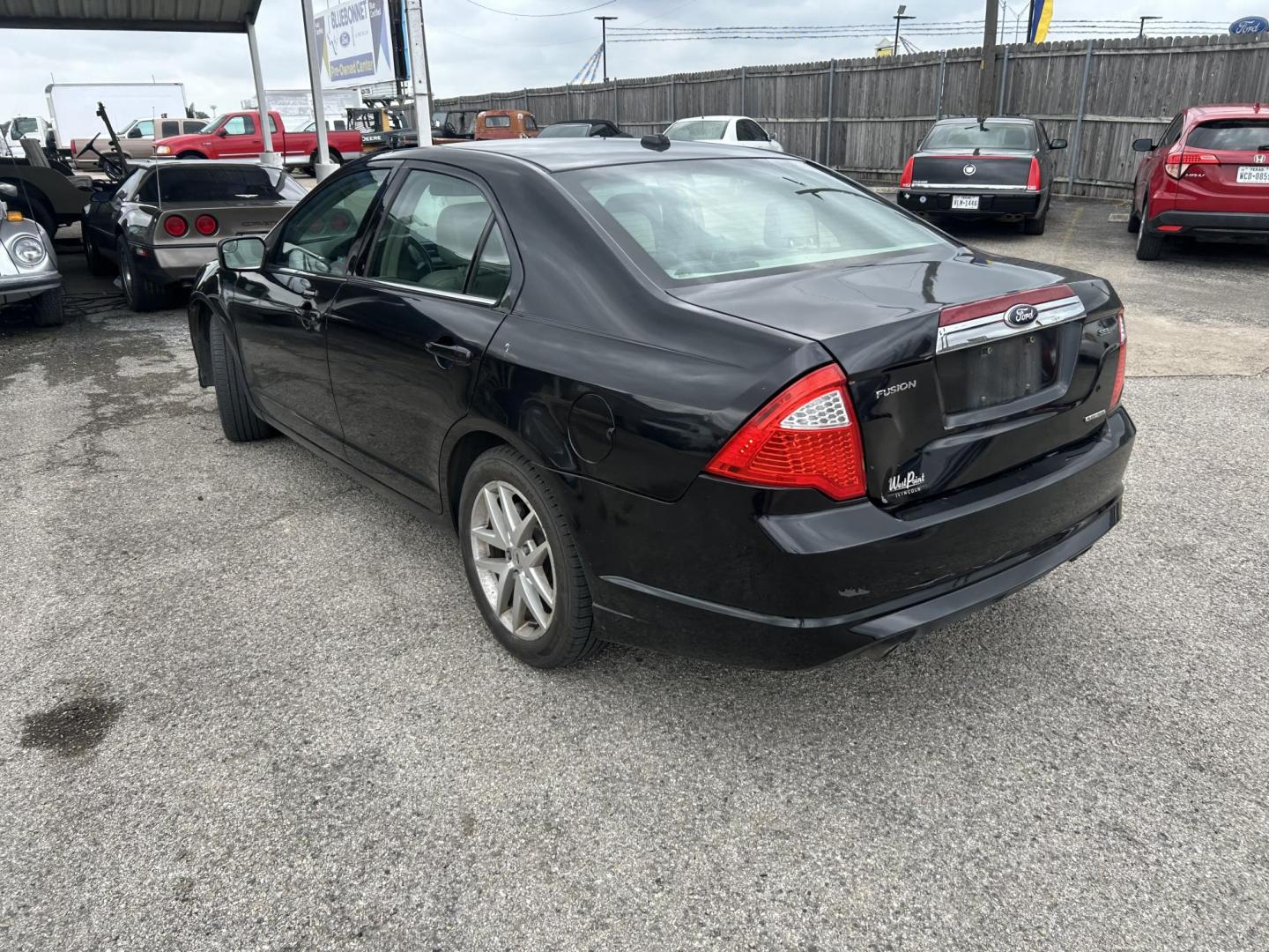 2012 Ford Fusion SEL (3FAHP0JG5CR) with an 3.0L V6 DOHC 24V engine, located at 1687 Business 35 S, New Braunfels, TX, 78130, (830) 625-7159, 29.655487, -98.051491 - Photo#7