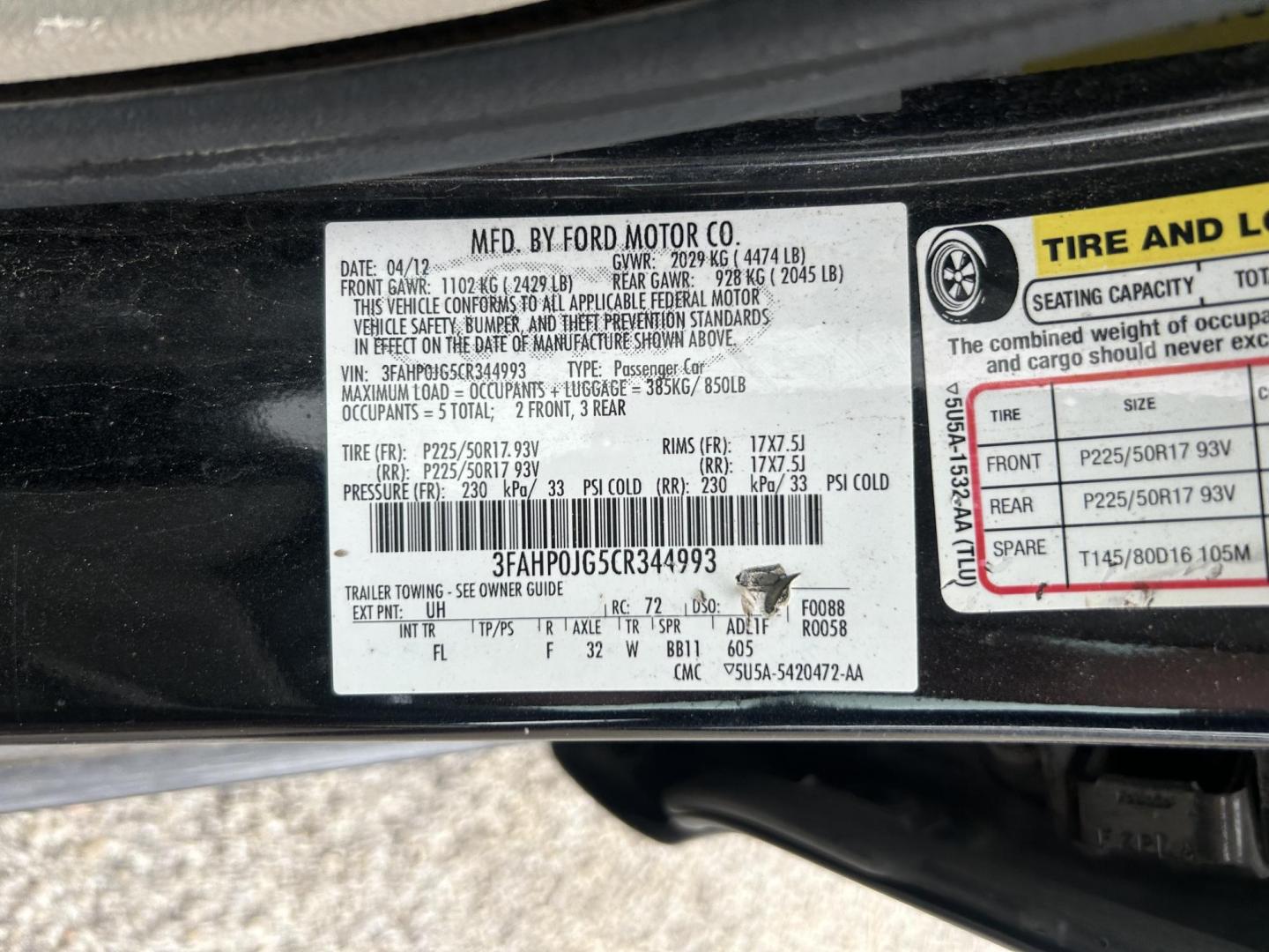 2012 Ford Fusion SEL (3FAHP0JG5CR) with an 3.0L V6 DOHC 24V engine, located at 1687 Business 35 S, New Braunfels, TX, 78130, (830) 625-7159, 29.655487, -98.051491 - Photo#13