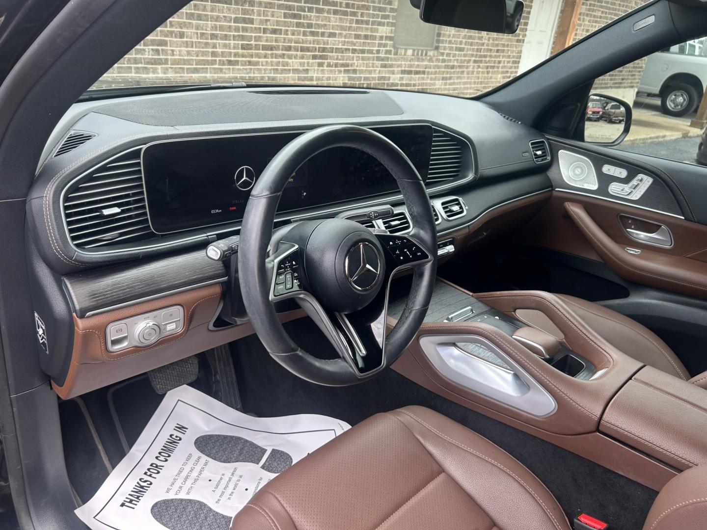 2024 Black Mercedes-Benz GLE-Class GLE350 4MATIC (4JGFB4FB2RB) with an 2.0L L4 DOHC 16V engine, 9A transmission, located at 1687 Business 35 S, New Braunfels, TX, 78130, (830) 625-7159, 29.655487, -98.051491 - Photo#15