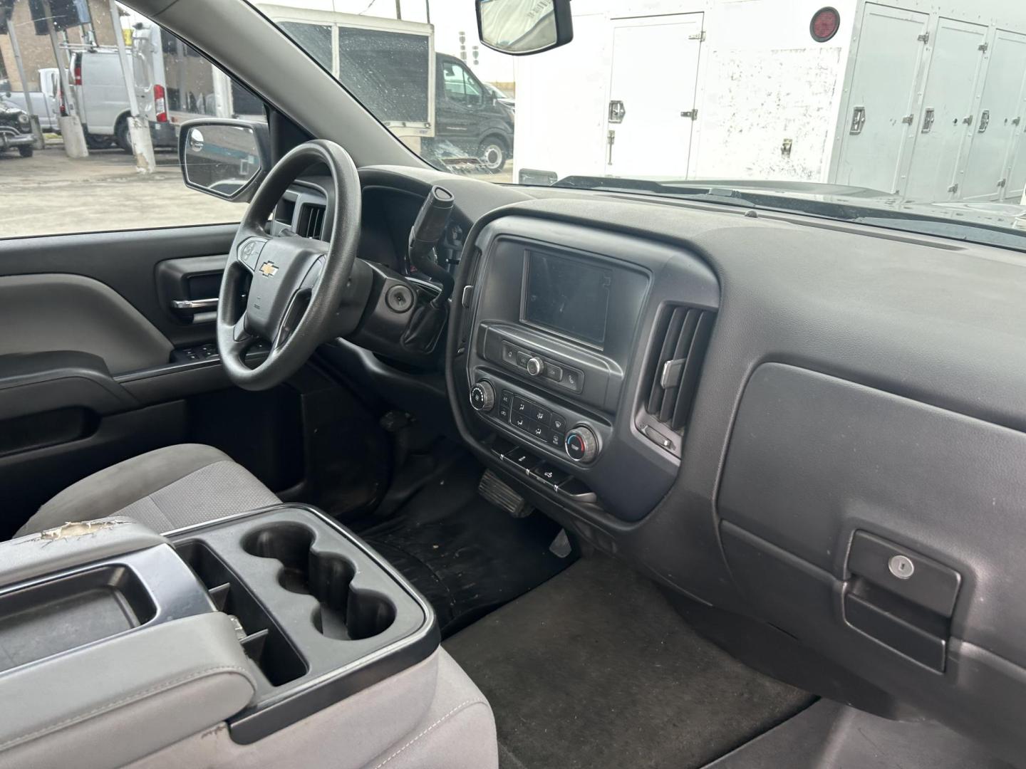 2016 Black Chevrolet Silverado 1500 Work Truck Double Cab 2WD (1GCRCPEC1GZ) with an 5.3L V8 OHV 16V engine, 6A transmission, located at 1687 Business 35 S, New Braunfels, TX, 78130, (830) 625-7159, 29.655487, -98.051491 - Photo#9