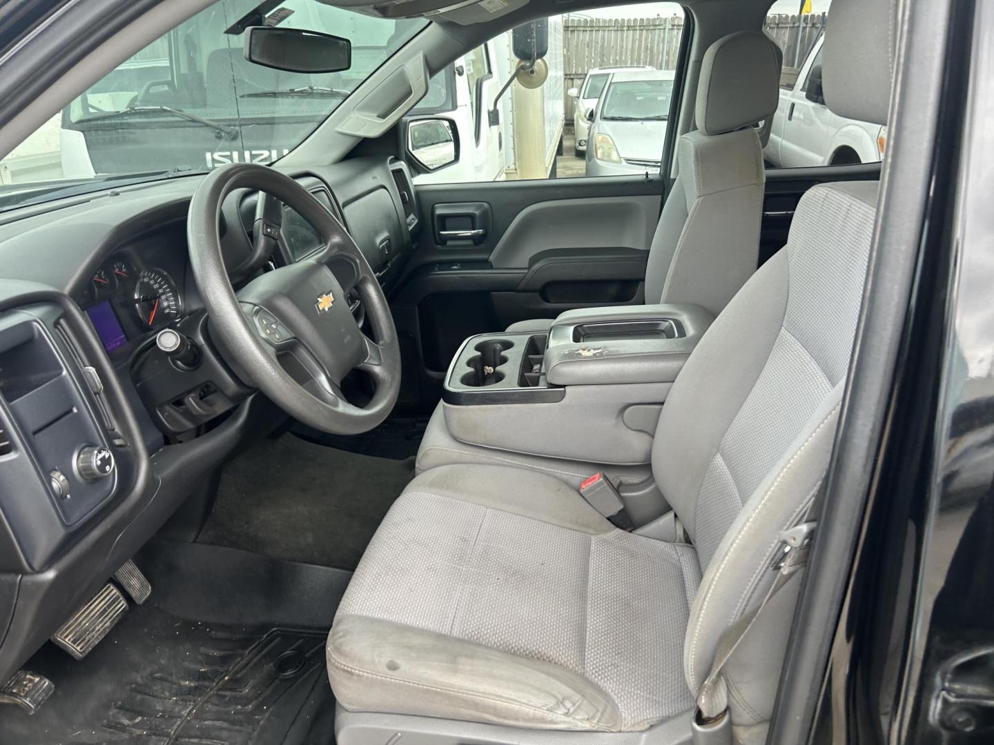 2016 Black Chevrolet Silverado 1500 Work Truck Double Cab 2WD (1GCRCPEC1GZ) with an 5.3L V8 OHV 16V engine, 6A transmission, located at 1687 Business 35 S, New Braunfels, TX, 78130, (830) 625-7159, 29.655487, -98.051491 - Photo#5