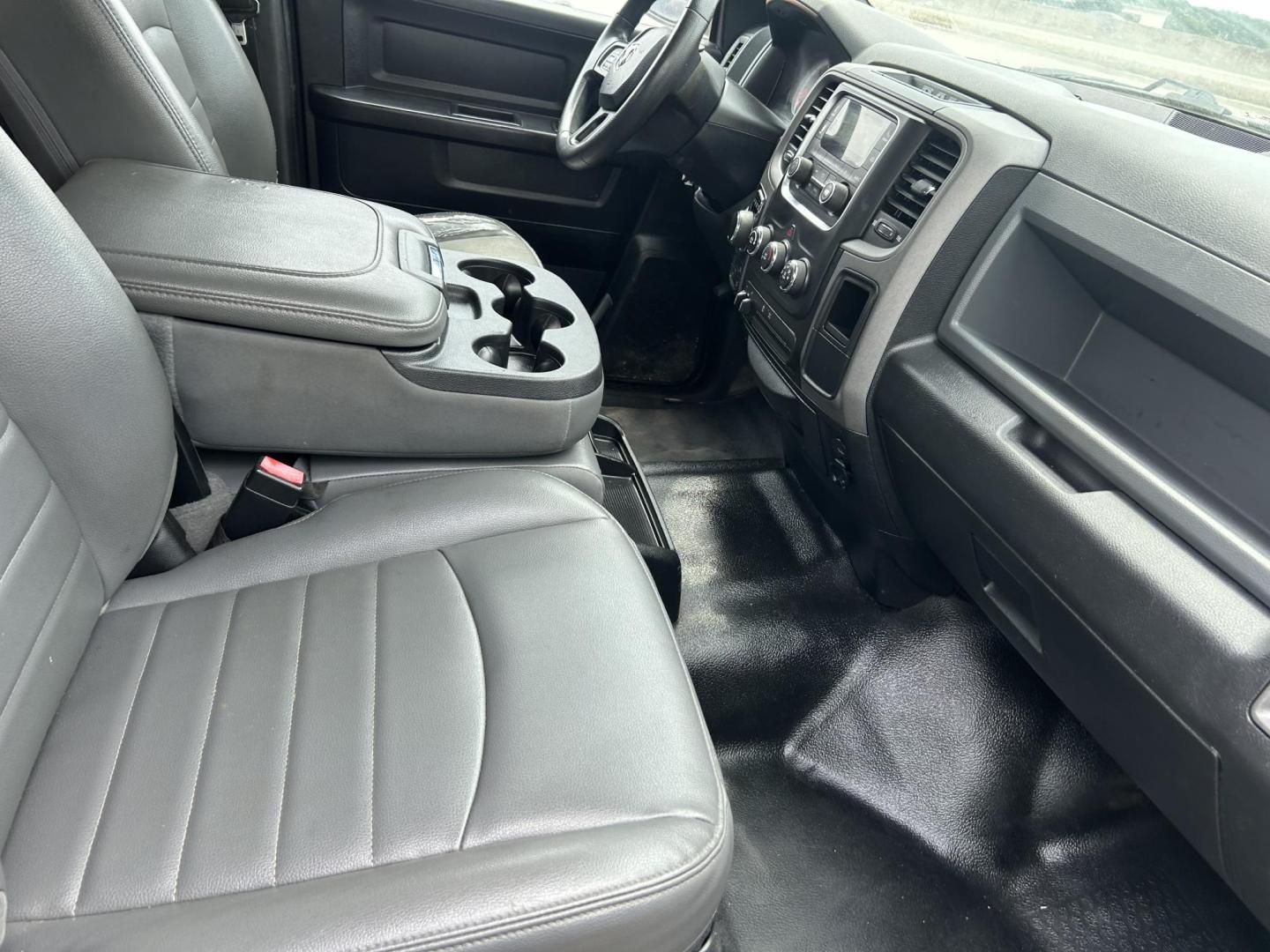 2018 White RAM 1500 Tradesman Crew Cab SWB 4WD (1C6RR7KG4JS) with an 3.6L V6 DOHC 24V FFV engine, 8A transmission, located at 1687 Business 35 S, New Braunfels, TX, 78130, (830) 625-7159, 29.655487, -98.051491 - Photo#2