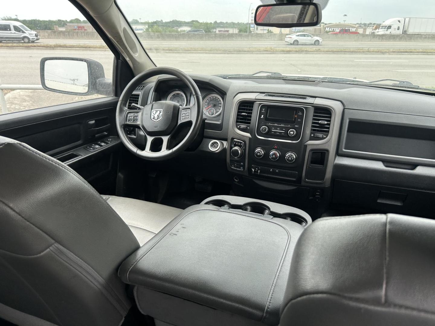 2018 White RAM 1500 Tradesman Crew Cab SWB 4WD (1C6RR7KG4JS) with an 3.6L V6 DOHC 24V FFV engine, 8A transmission, located at 1687 Business 35 S, New Braunfels, TX, 78130, (830) 625-7159, 29.655487, -98.051491 - Photo#5