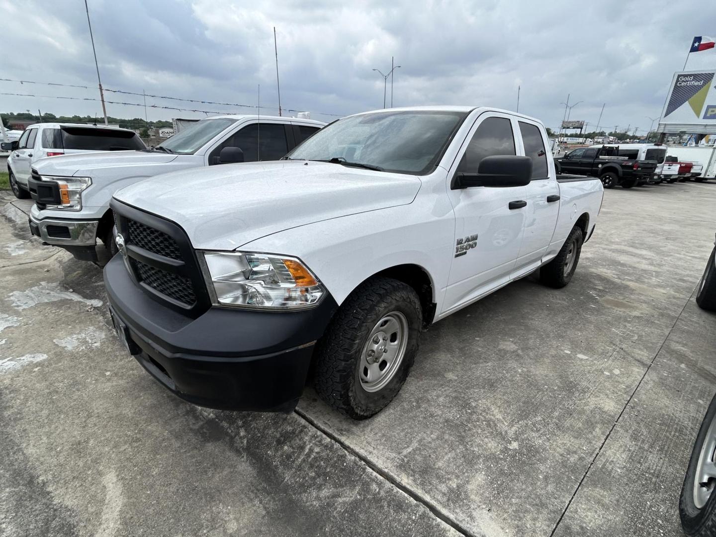 2022 White RAM 1500 Classic Tradesman Quad Cab 2WD (1C6RR6FG3NS) with an 3.6L V6 DOHC 24V FFV engine, 8A transmission, located at 1687 Business 35 S, New Braunfels, TX, 78130, (830) 625-7159, 29.655487, -98.051491 - Photo#0