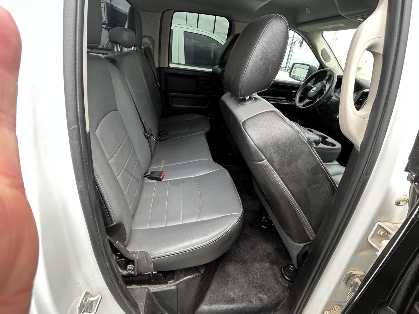 2022 White RAM 1500 Classic Tradesman Quad Cab 2WD (1C6RR6FG3NS) with an 3.6L V6 DOHC 24V FFV engine, 8A transmission, located at 1687 Business 35 S, New Braunfels, TX, 78130, (830) 625-7159, 29.655487, -98.051491 - Photo#4
