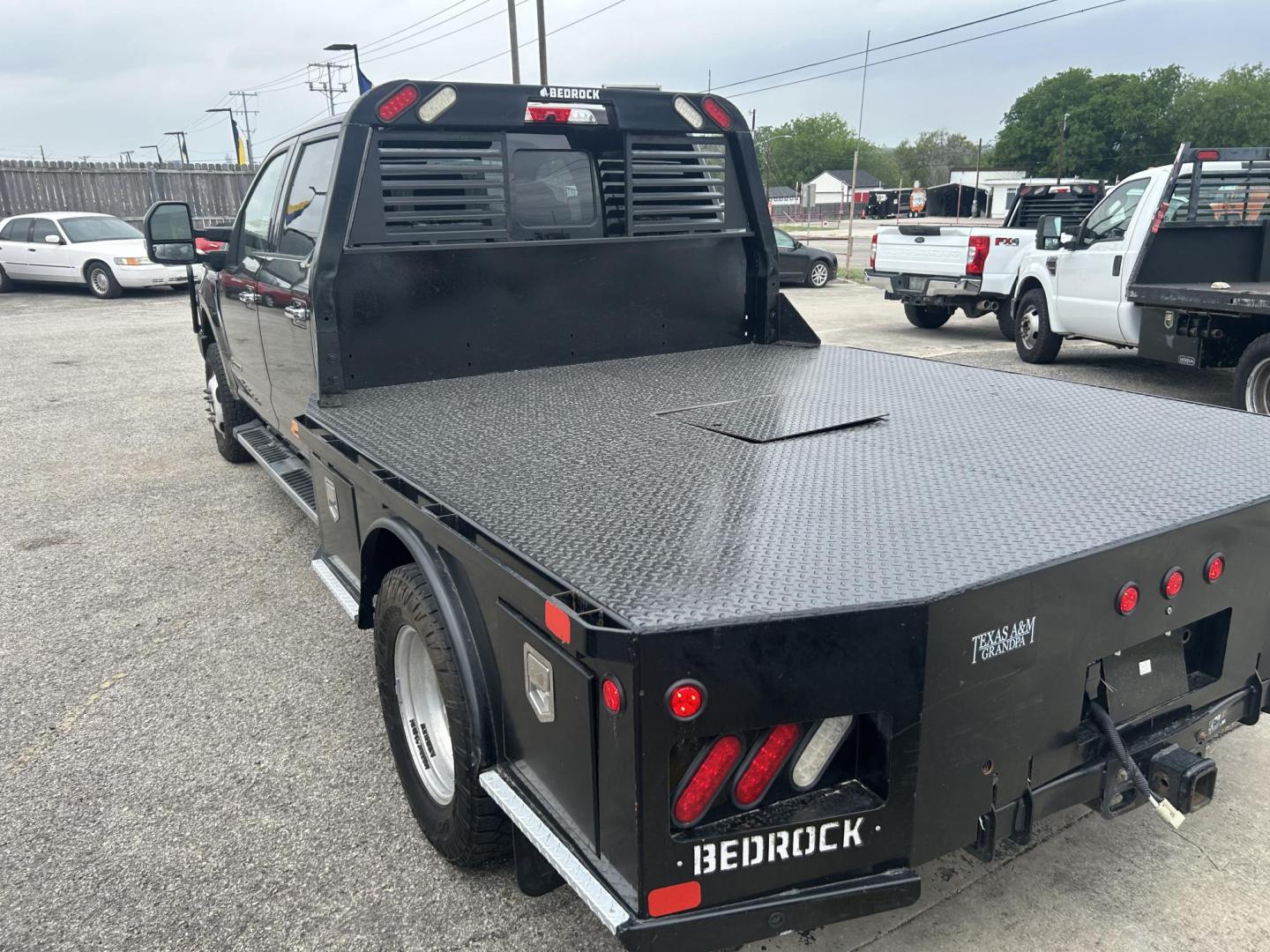 2019 Maroon Ford F-350 SD Lariat Crew Cab Long Bed DRW 4WD (1FT8W3DT1KE) with an 6.7L V8 OHV 16V DIESEL engine, 6A transmission, located at 1687 Business 35 S, New Braunfels, TX, 78130, (830) 625-7159, 29.655487, -98.051491 - Photo#7