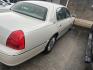 2007 White Lincoln Town Car Signature Limited (1LNHM82VX7Y) with an 4.6L V8 SOHC 16V FFV engine, 4-Speed Automatic Overdrive transmission, located at 1687 Business 35 S, New Braunfels, TX, 78130, (830) 625-7159, 29.655487, -98.051491 - Photo#3