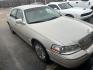 2007 White Lincoln Town Car Signature Limited (1LNHM82VX7Y) with an 4.6L V8 SOHC 16V FFV engine, 4-Speed Automatic Overdrive transmission, located at 1687 Business 35 S, New Braunfels, TX, 78130, (830) 625-7159, 29.655487, -98.051491 - Photo#1
