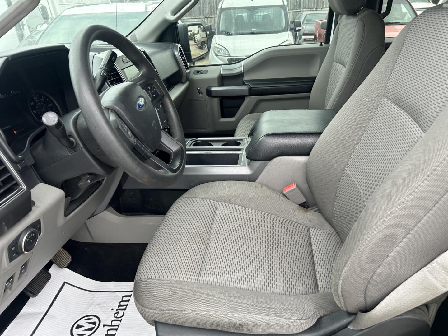 2020 White Ford F-150 XL SuperCrew 6.5-ft. Bed 4WD (1FTFW1E53LK) with an 5.0L V8 OHV 16V engine, 6A transmission, located at 1687 Business 35 S, New Braunfels, TX, 78130, (830) 625-7159, 29.655487, -98.051491 - Photo#12