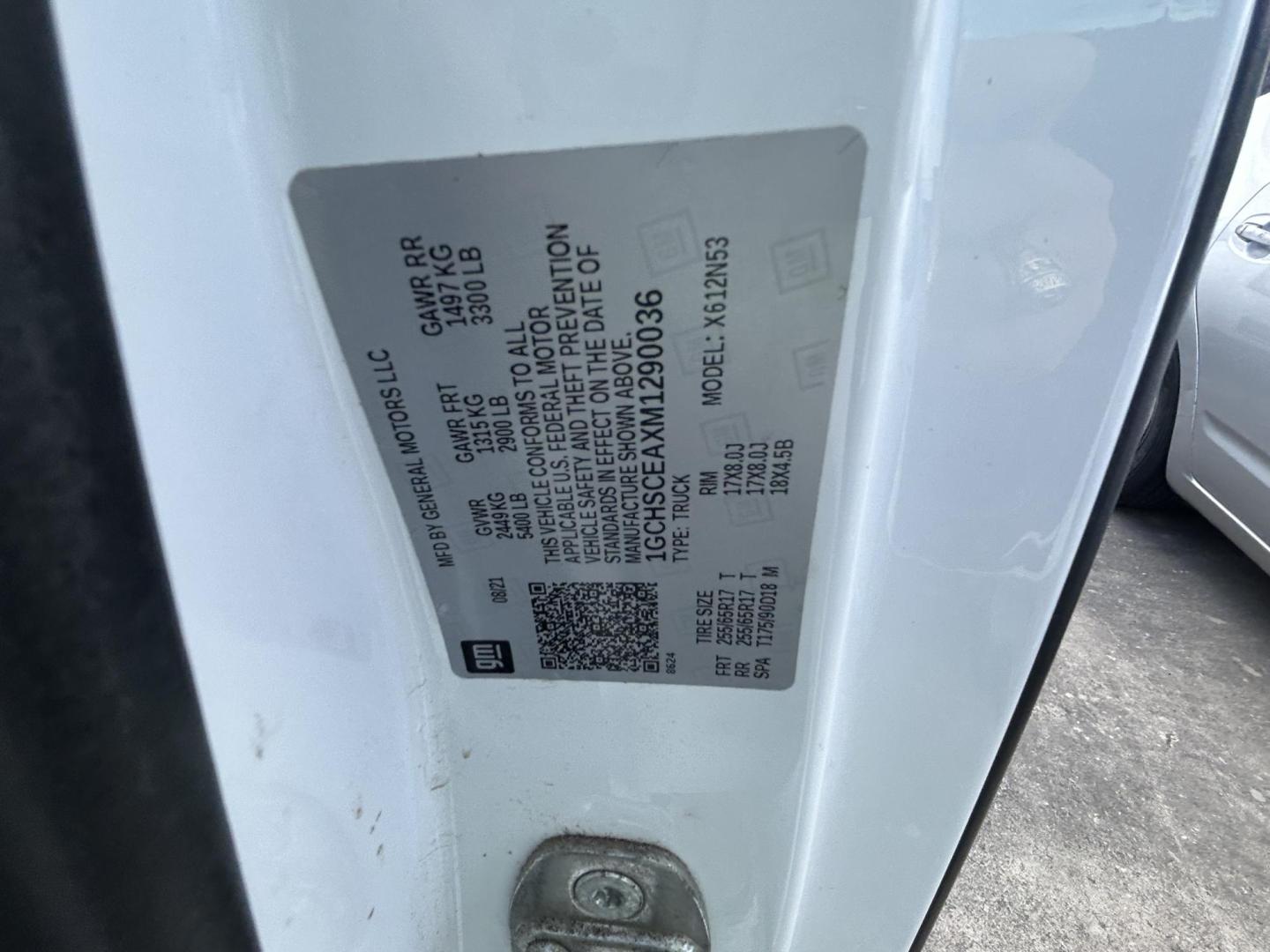 2021 White Chevrolet Colorado LT Ext. Cab 2WD (1GCHSCEAXM1) with an 2.5L L4 DOHC 16V GAS engine, 6A transmission, located at 1687 Business 35 S, New Braunfels, TX, 78130, (830) 625-7159, 29.655487, -98.051491 - Photo#13