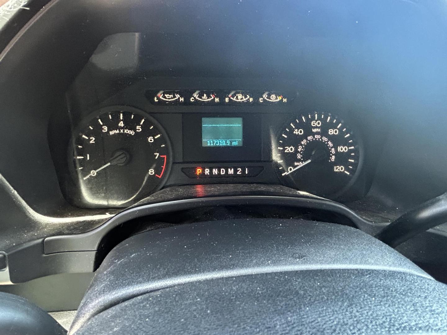 2018 White Ford F-150 XL 8-ft. Bed 2WD (1FTMF1CB9JK) with an 3.3L V6 DOHC 24V engine, 6A transmission, located at 1687 Business 35 S, New Braunfels, TX, 78130, (830) 625-7159, 29.655487, -98.051491 - Photo#6