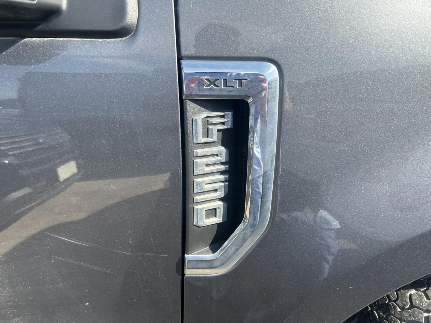 2022 Gray Ford F-250 SD King Ranch Crew Cab 4WD (1FT8W2BTXNE) with an 6.7L V8 OHV 16V DIESEL engine, 6A transmission, located at 1687 Business 35 S, New Braunfels, TX, 78130, (830) 625-7159, 29.655487, -98.051491 - Photo#12