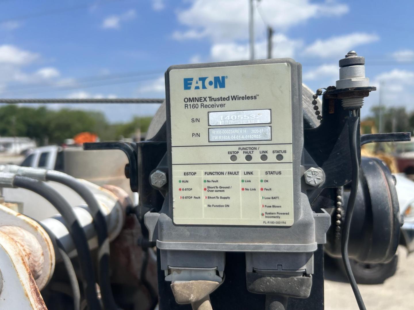 2019 White Ford F-550 Regular Cab DRW 4WD (1FDUF5HT0KE) with an 6.7L V8 OHV 16V DIESEL engine, located at 1687 Business 35 S, New Braunfels, TX, 78130, (830) 625-7159, 29.655487, -98.051491 - Photo#6