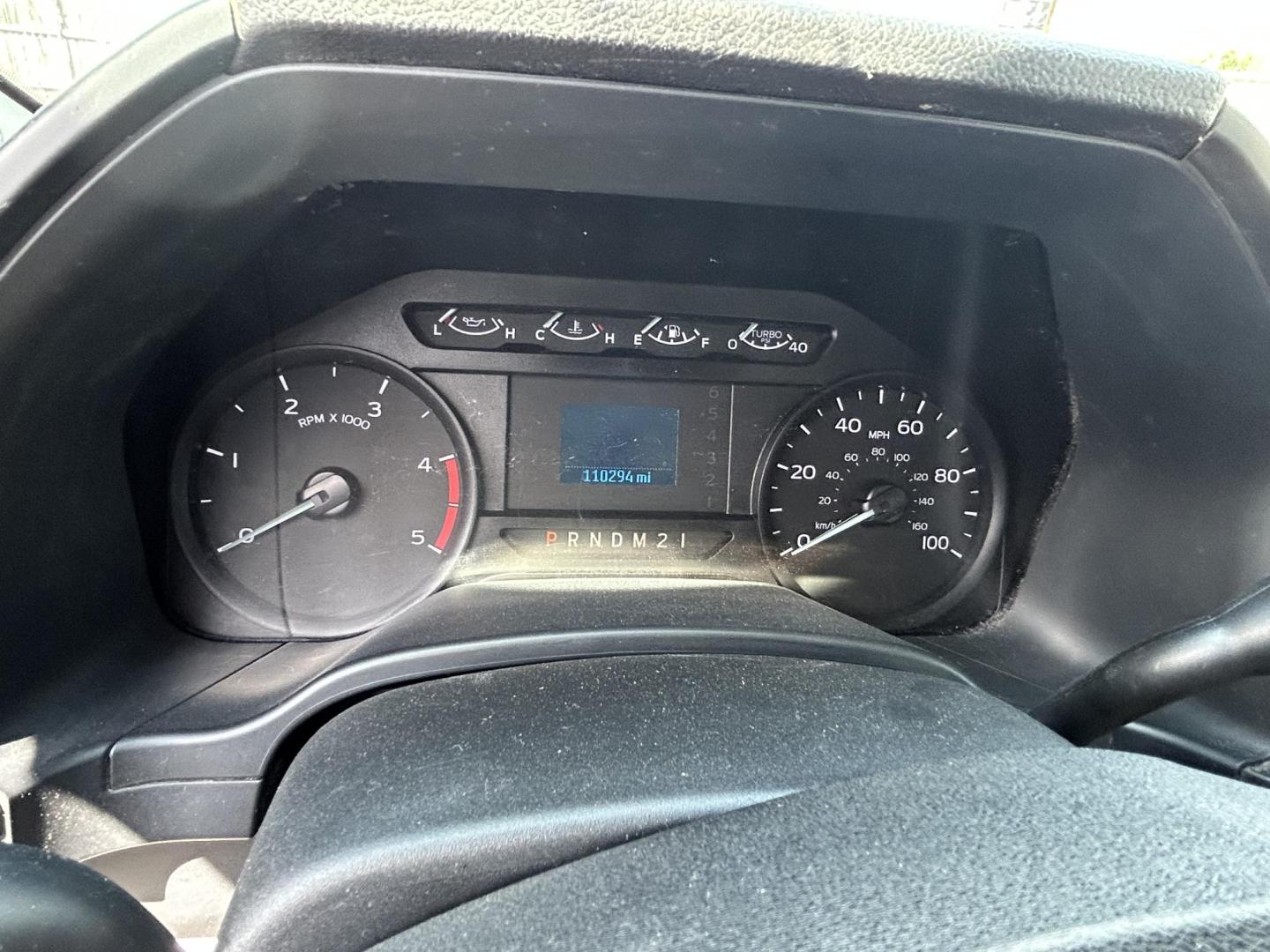 2019 White Ford F-550 Regular Cab DRW 4WD (1FDUF5HT0KE) with an 6.7L V8 OHV 16V DIESEL engine, located at 1687 Business 35 S, New Braunfels, TX, 78130, (830) 625-7159, 29.655487, -98.051491 - Photo#11