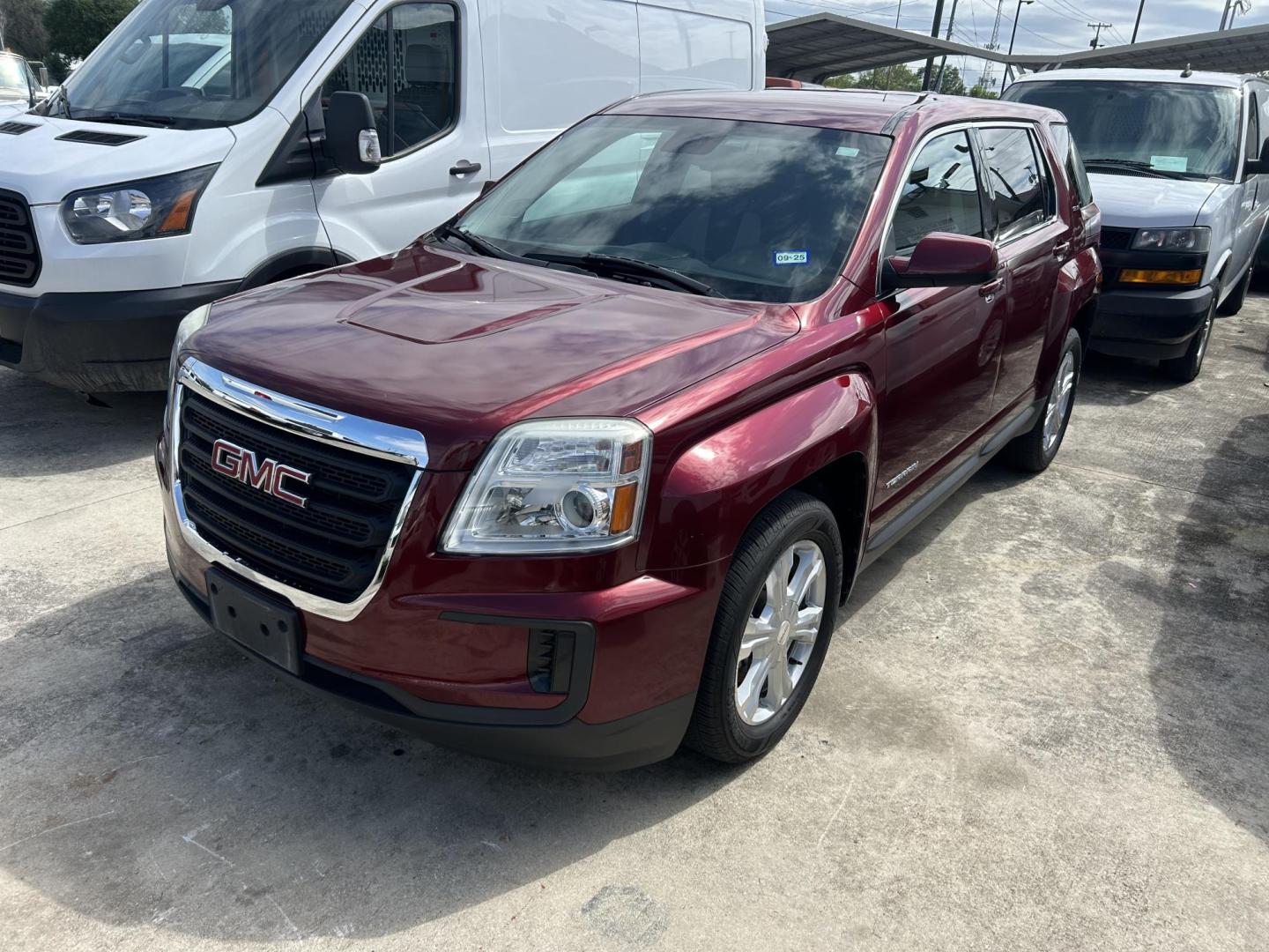 2017 Red GMC Terrain SLE1 FWD (2GKALMEK4H6) with an 2.4L L4 DOHC 16V engine, 6A transmission, located at 1687 Business 35 S, New Braunfels, TX, 78130, (830) 625-7159, 29.655487, -98.051491 - Photo#0
