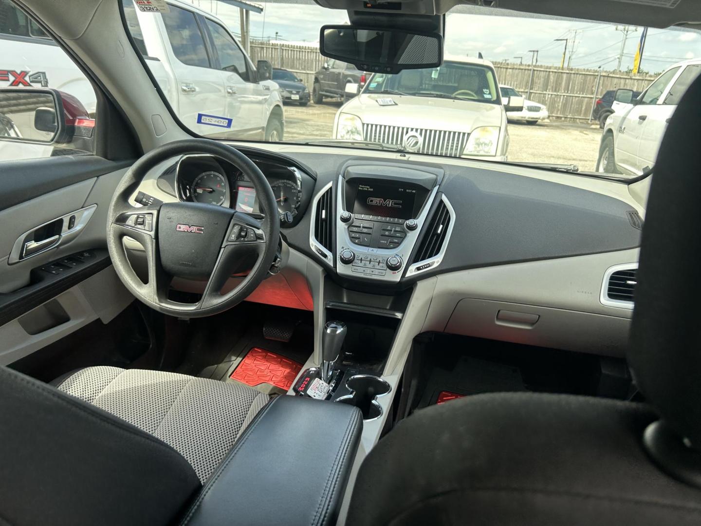 2017 Red GMC Terrain SLE1 FWD (2GKALMEK4H6) with an 2.4L L4 DOHC 16V engine, 6A transmission, located at 1687 Business 35 S, New Braunfels, TX, 78130, (830) 625-7159, 29.655487, -98.051491 - Photo#5