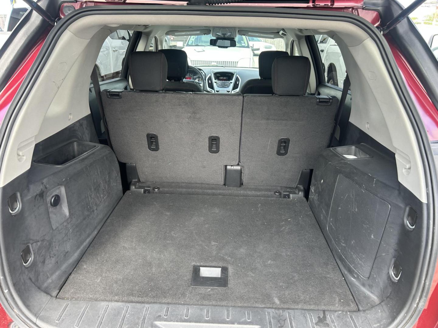 2017 Red GMC Terrain SLE1 FWD (2GKALMEK4H6) with an 2.4L L4 DOHC 16V engine, 6A transmission, located at 1687 Business 35 S, New Braunfels, TX, 78130, (830) 625-7159, 29.655487, -98.051491 - Photo#7