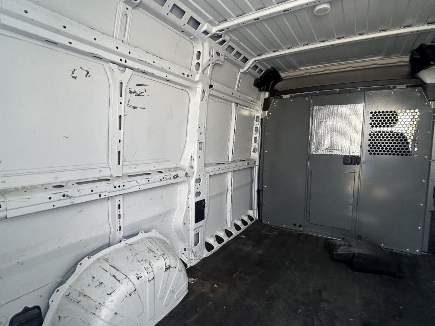 2021 White RAM Promaster 1500 High Roof 136-in. WB (3C6LRVBG0ME) with an 3.6L V6 engine, 6A transmission, located at 1687 Business 35 S, New Braunfels, TX, 78130, (830) 625-7159, 29.655487, -98.051491 - Photo#9