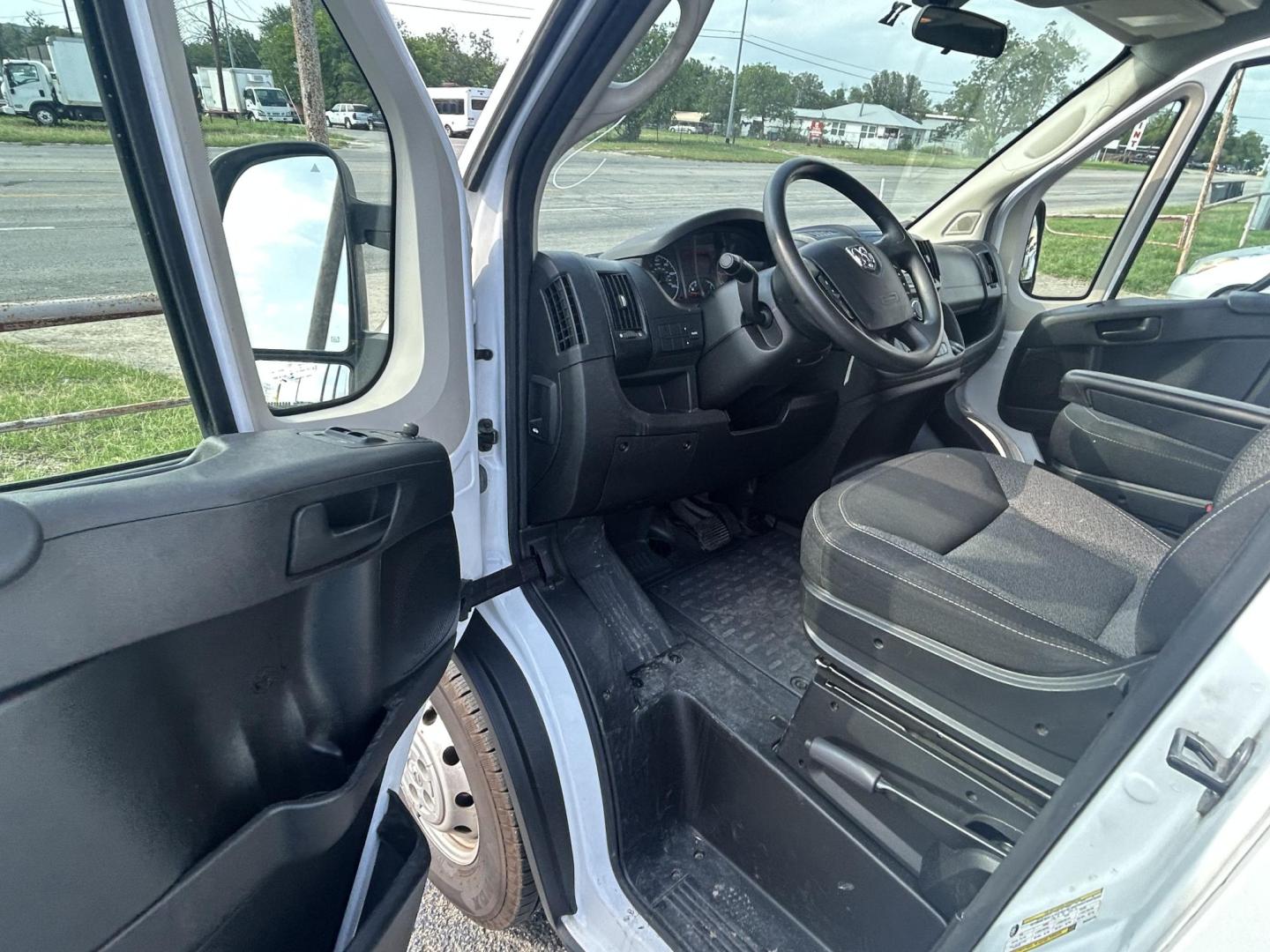 2021 White RAM Promaster 1500 High Roof 136-in. WB (3C6LRVBG0ME) with an 3.6L V6 engine, 6A transmission, located at 1687 Business 35 S, New Braunfels, TX, 78130, (830) 625-7159, 29.655487, -98.051491 - Photo#11