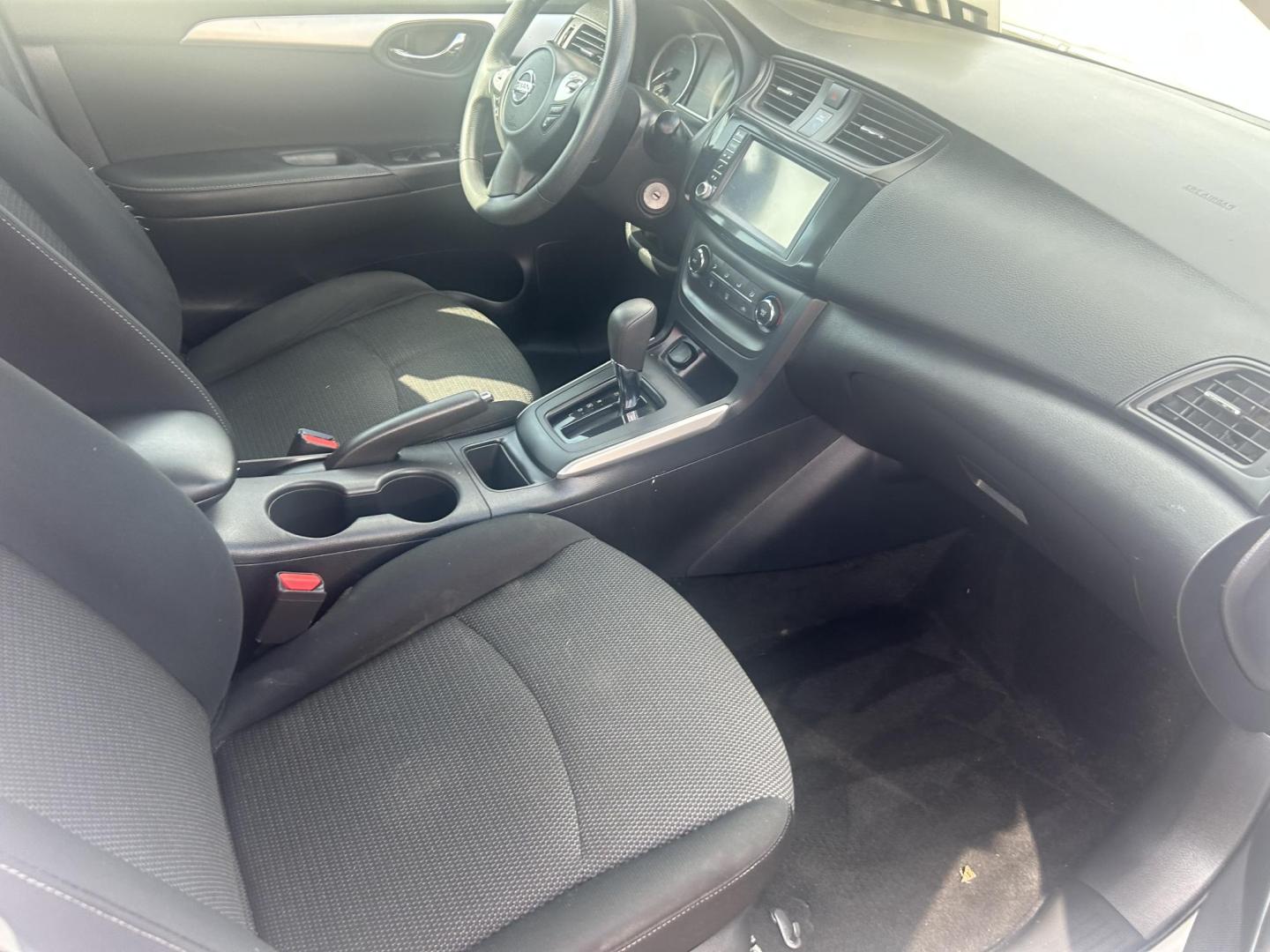 2019 White Nissan Sentra S CVT (3N1AB7AP0KY) with an 1.8L L4 SFI DOHC 16V engine, CVT transmission, located at 1687 Business 35 S, New Braunfels, TX, 78130, (830) 625-7159, 29.655487, -98.051491 - Photo#7